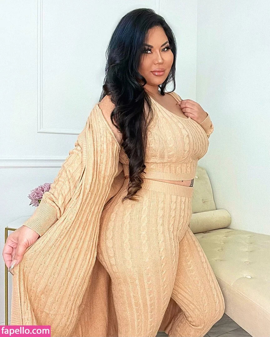 Mizuki Brown Onlyfans Photo Gallery 