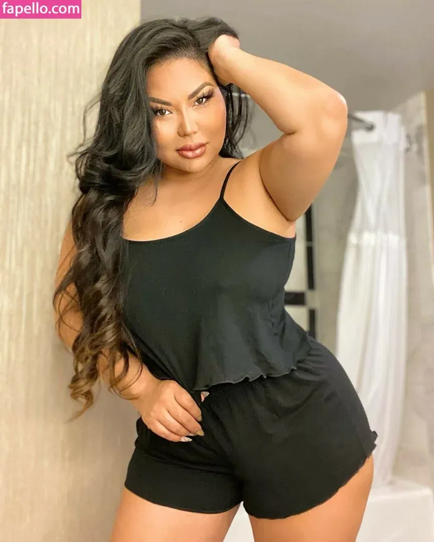 Mizuki Brown Onlyfans Photo Gallery 