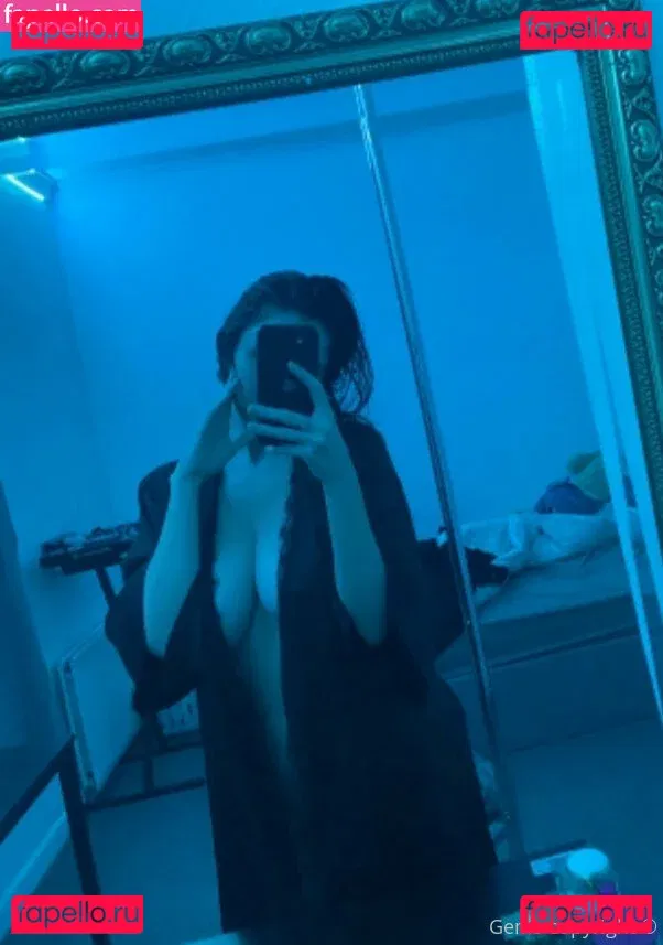 gem101 Onlyfans Photo Gallery 