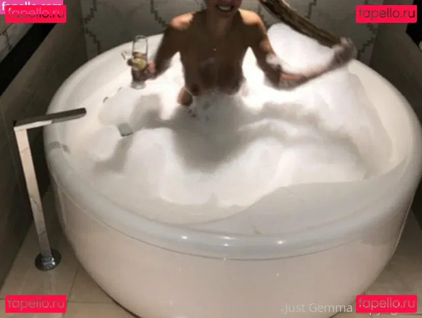 gem101 Onlyfans Photo Gallery 