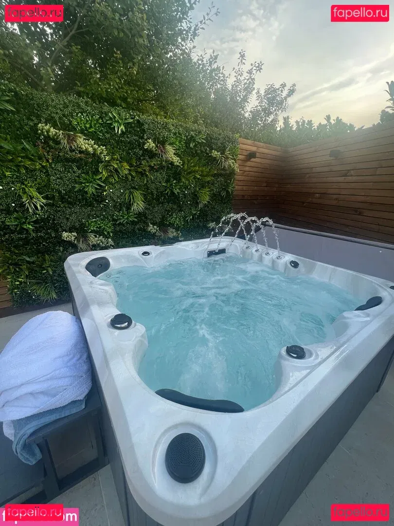 gem101 Onlyfans Photo Gallery 