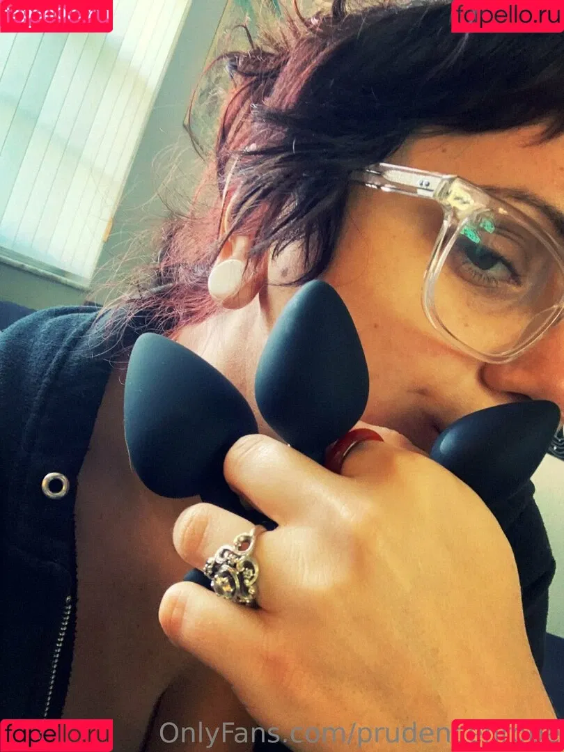 prudencenrope Onlyfans Photo Gallery 