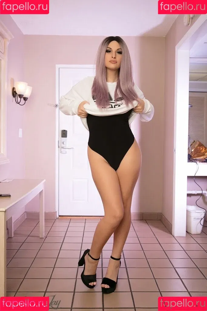 Bailey Jay Onlyfans Photo Gallery 