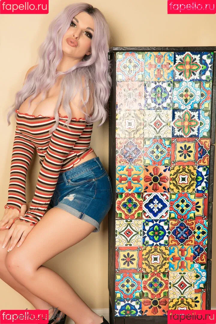 Bailey Jay Onlyfans Photo Gallery 