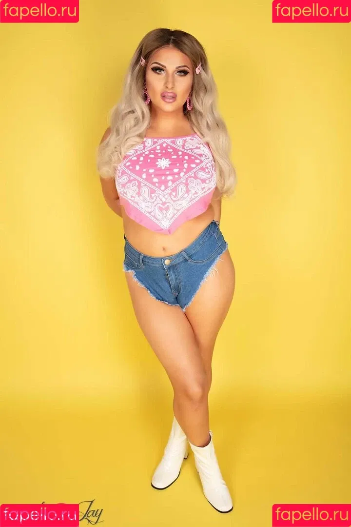 Bailey Jay Onlyfans Photo Gallery 