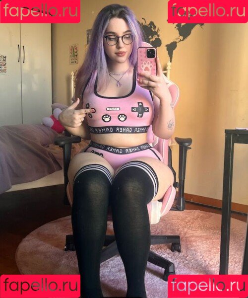 amfytyan Onlyfans Photo Gallery 