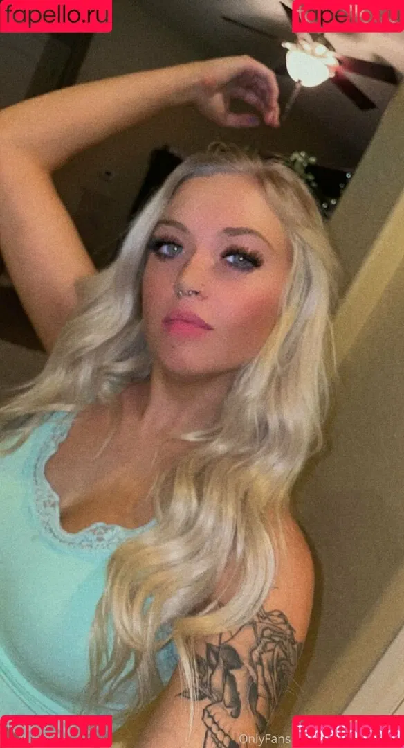 katiewarren18 Onlyfans Photo Gallery 