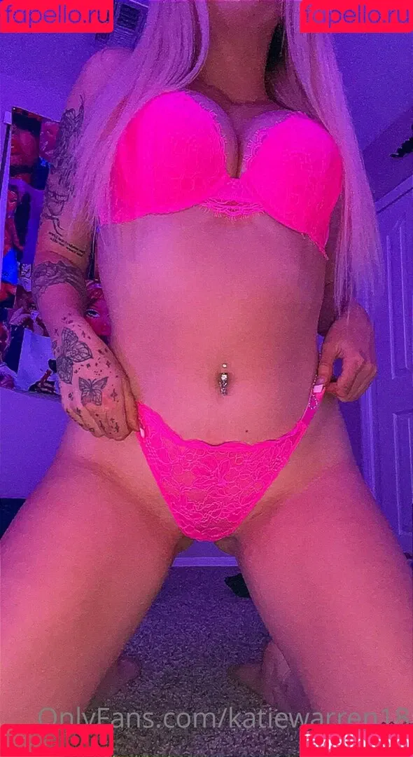 katiewarren18 Onlyfans Photo Gallery 