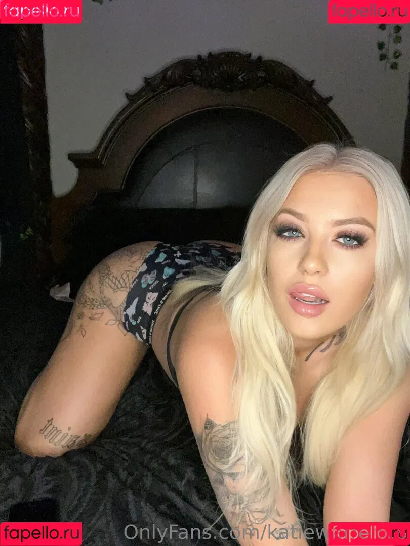 katiewarren18 Onlyfans Photo Gallery 