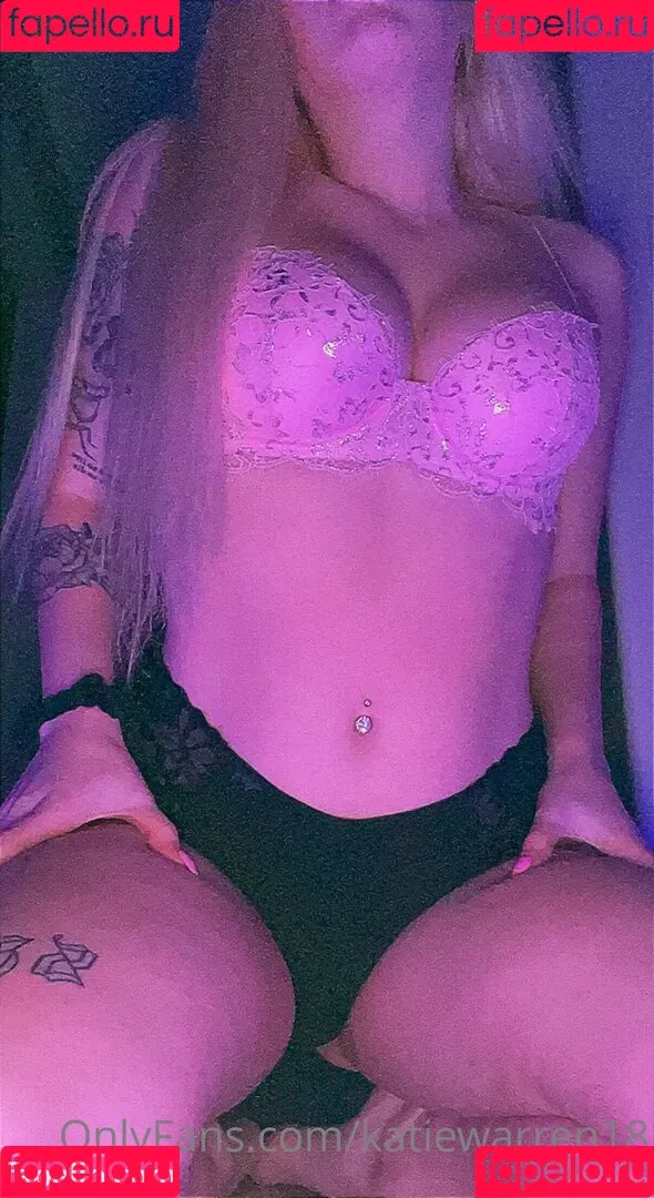 katiewarren18 Onlyfans Photo Gallery 