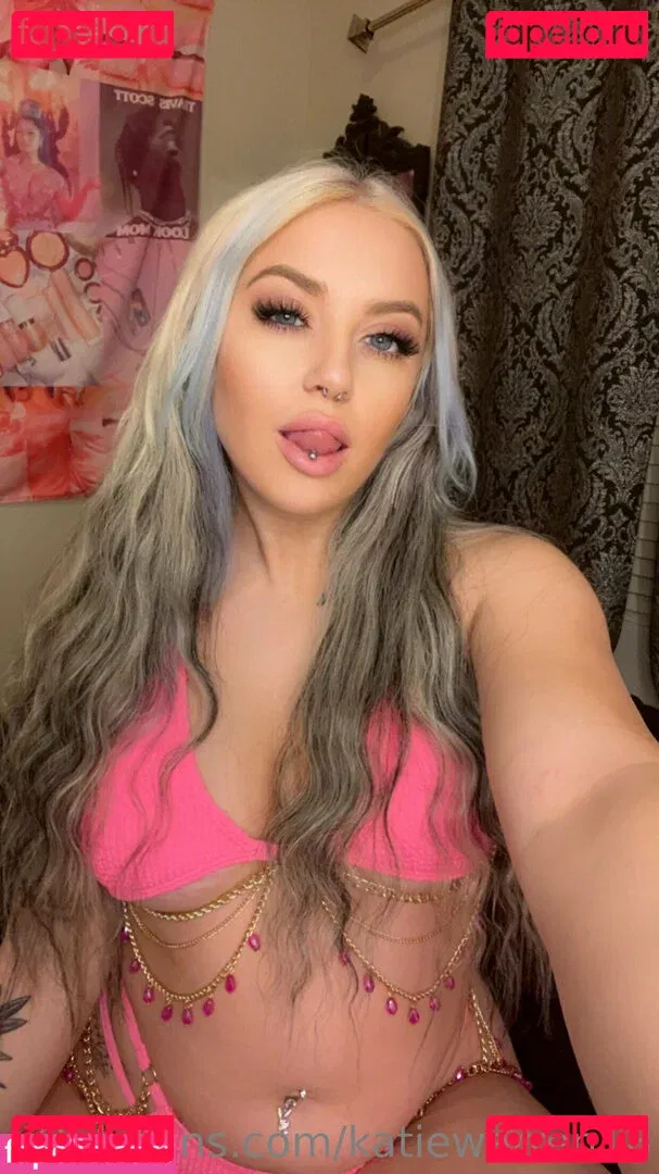 katiewarren18 Onlyfans Photo Gallery 