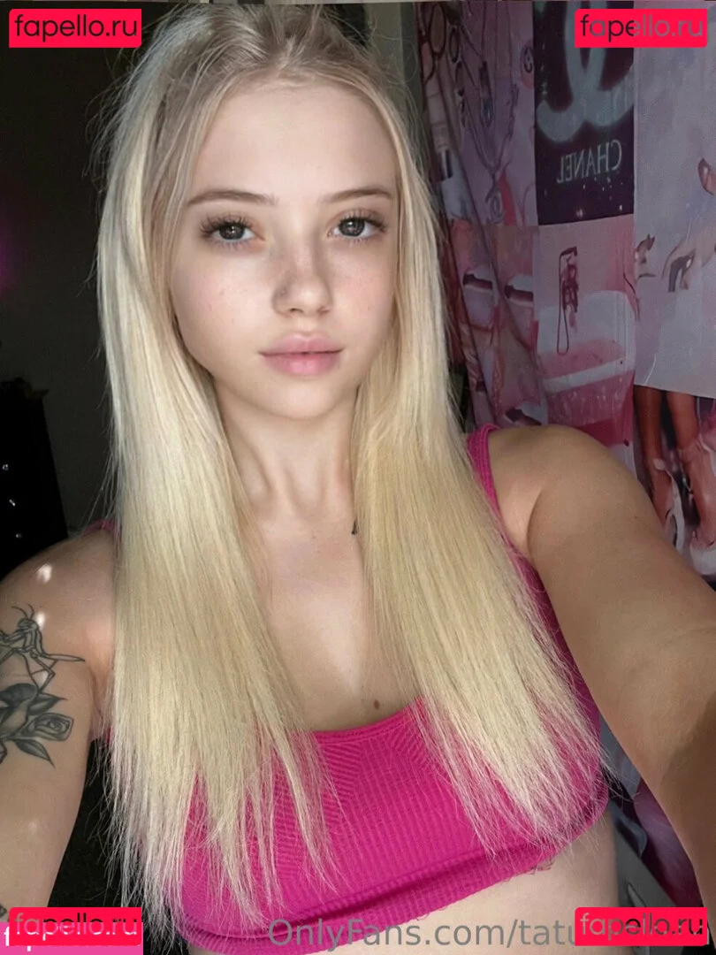 katiewarren18 Onlyfans Photo Gallery 