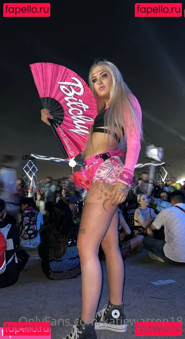 katiewarren18 Onlyfans Photo Gallery 