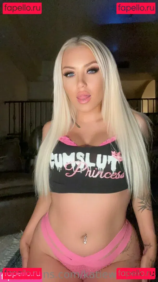 katiewarren18 Onlyfans Photo Gallery 