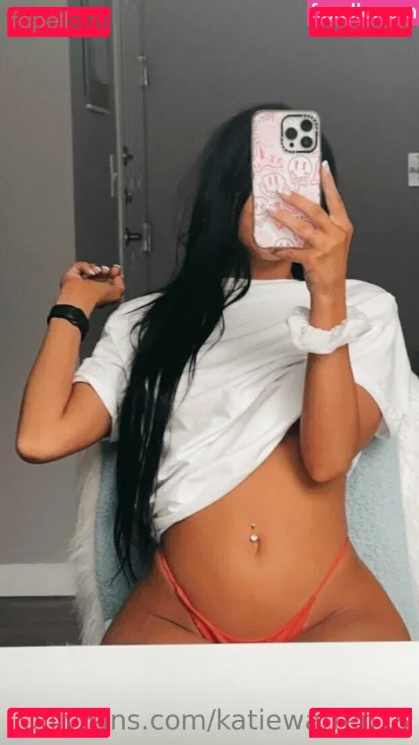 katiewarren18 Onlyfans Photo Gallery 