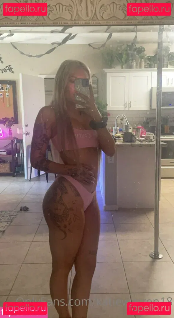 katiewarren18 Onlyfans Photo Gallery 