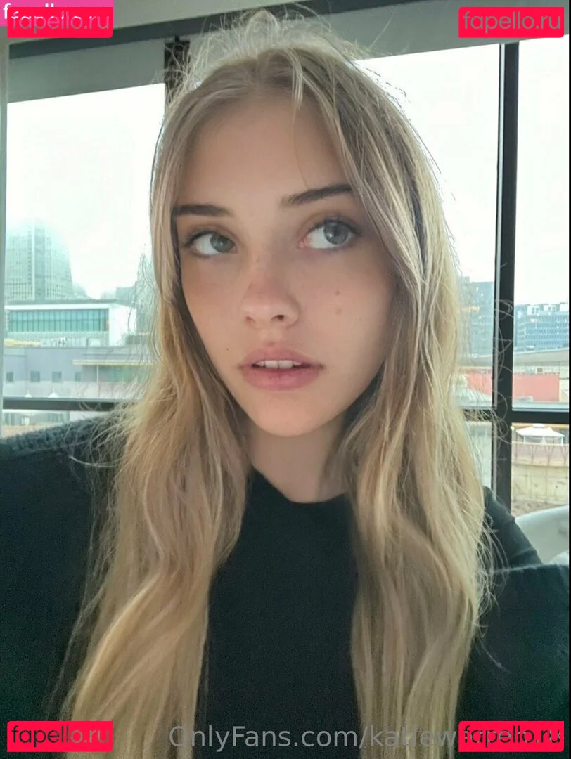 katiewarren18 Onlyfans Photo Gallery 