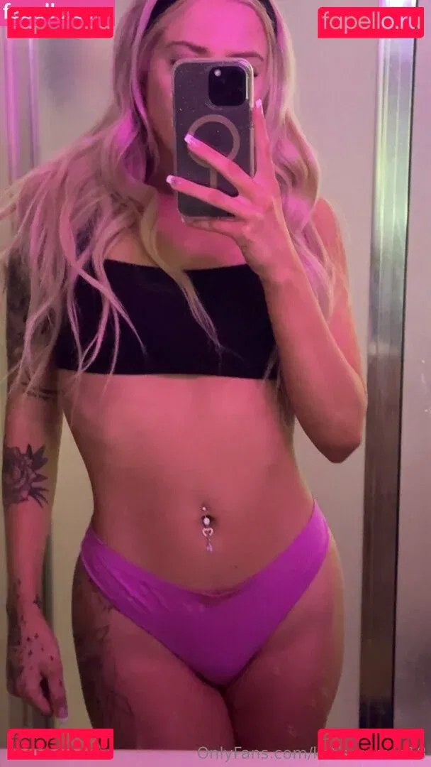 katiewarren18 Onlyfans Photo Gallery 