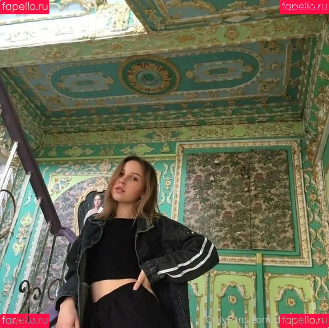 dasha_love Onlyfans Photo Gallery 