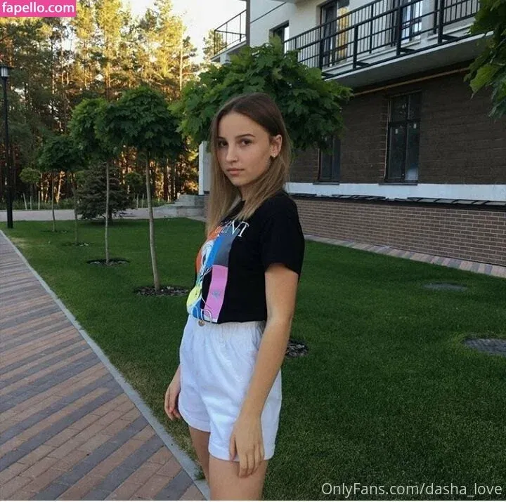 dasha_love Onlyfans Photo Gallery 