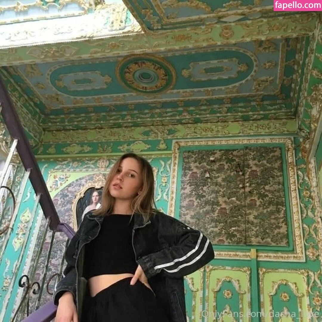 dasha_love Onlyfans Photo Gallery 