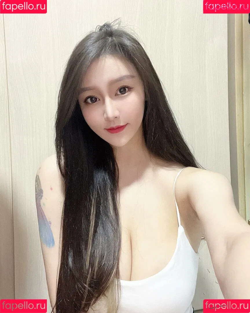 babe_09.14 Onlyfans Photo Gallery 
