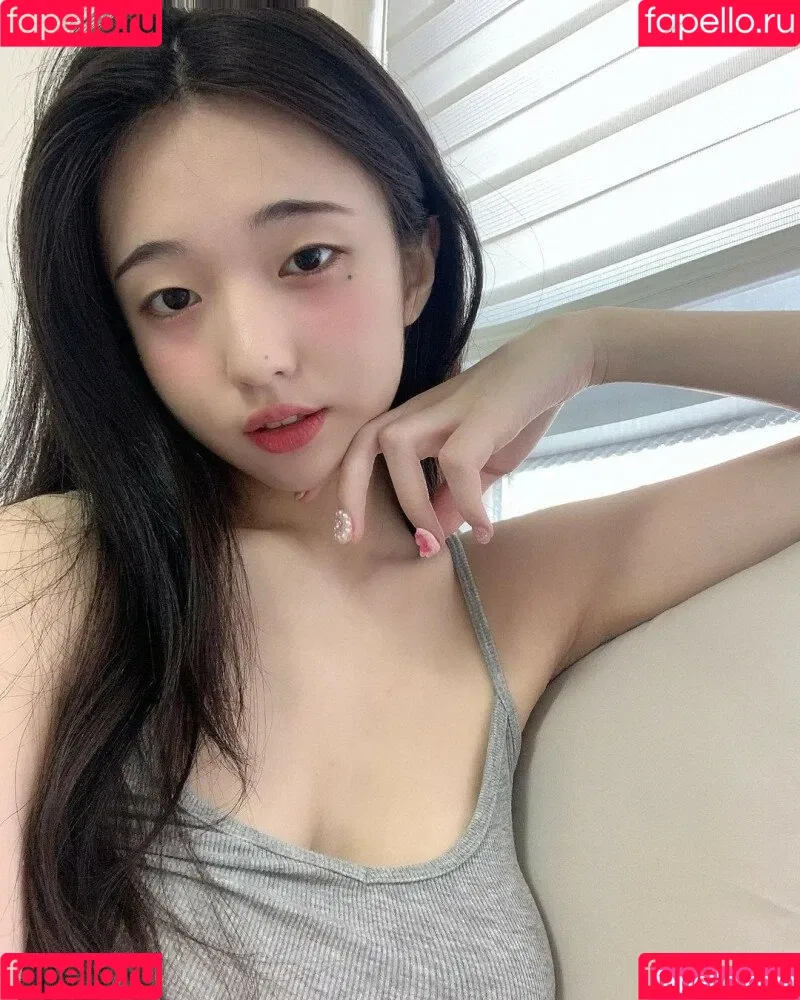 Lee Yeonwoo Onlyfans Photo Gallery 