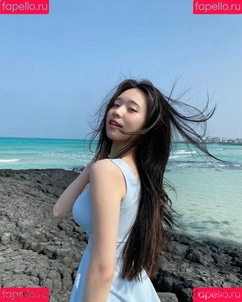 Lee Yeonwoo Onlyfans Photo Gallery 