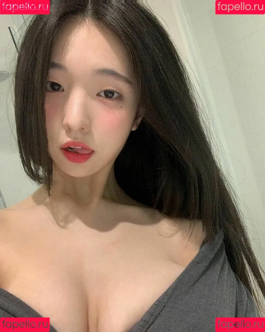 Lee Yeonwoo Onlyfans Photo Gallery 