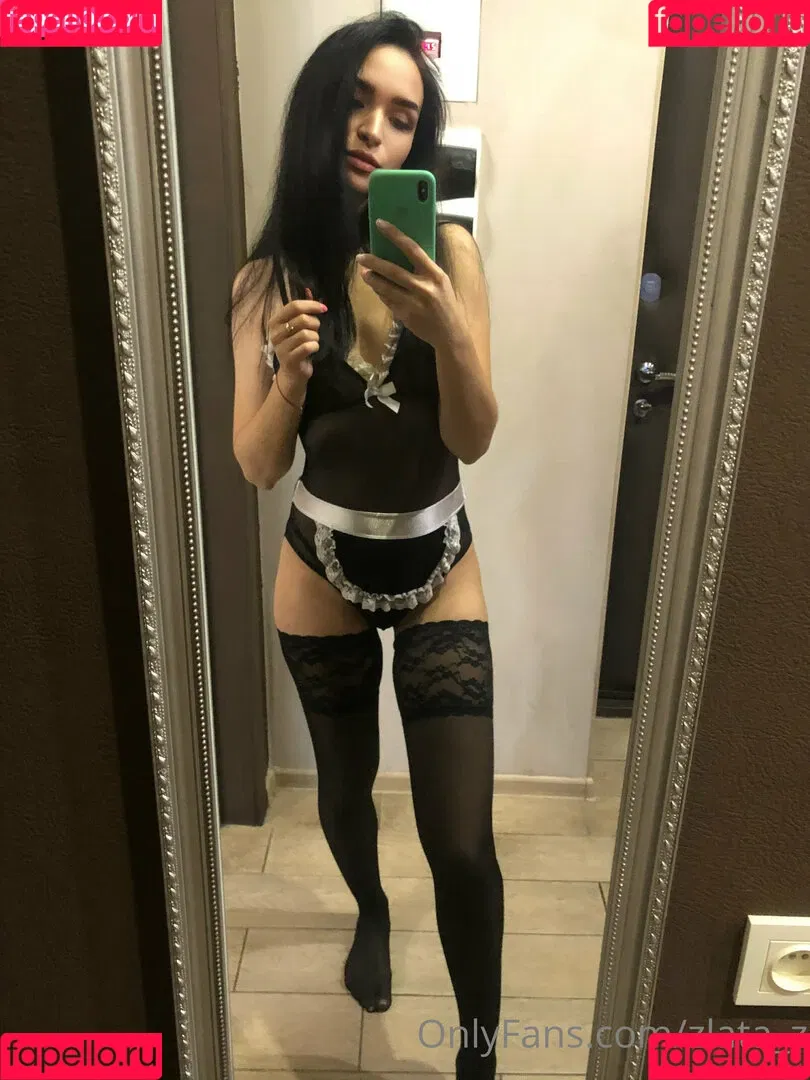 golden_zlata Onlyfans Photo Gallery 