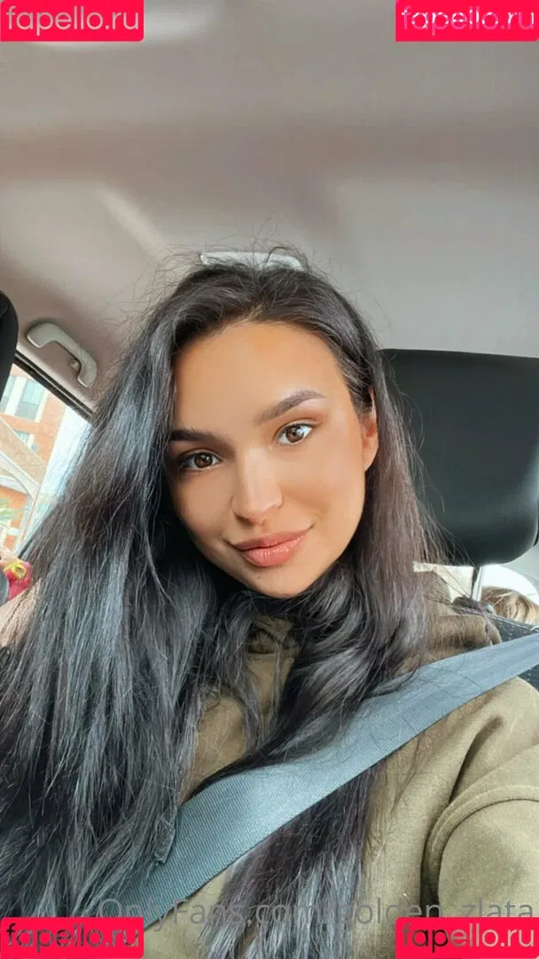 golden_zlata Onlyfans Photo Gallery 