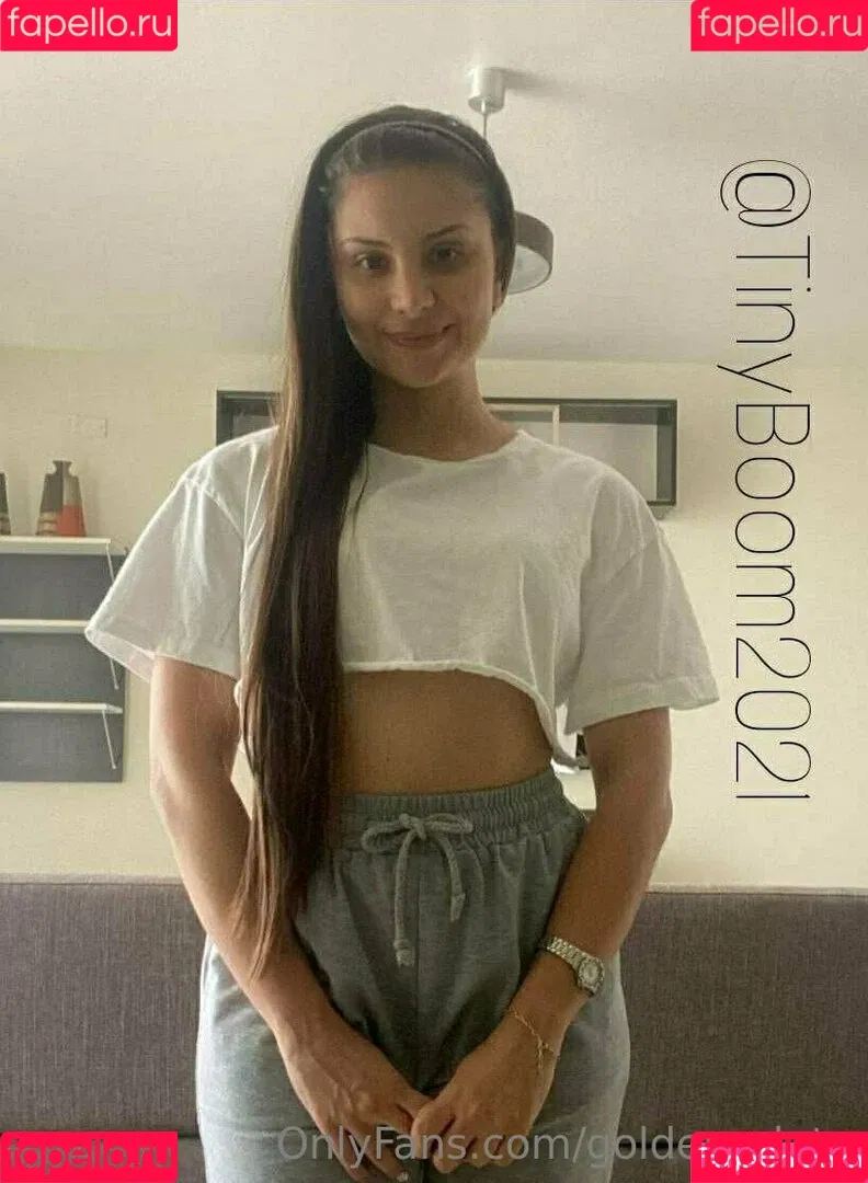 golden_zlata Onlyfans Photo Gallery 