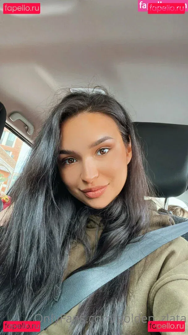 golden_zlata Onlyfans Photo Gallery 