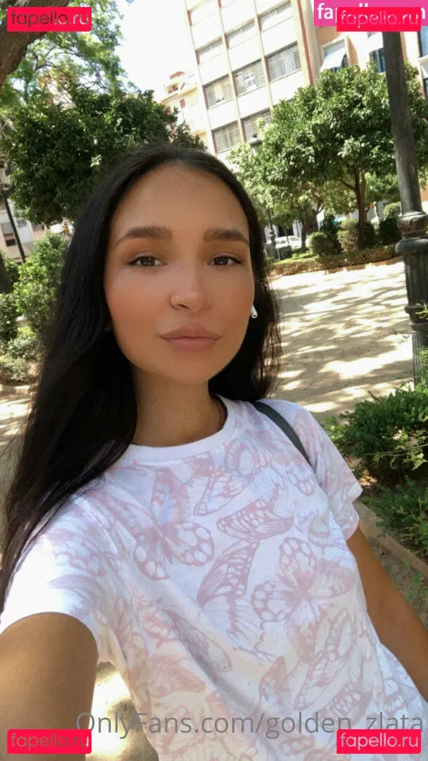 golden_zlata Onlyfans Photo Gallery 