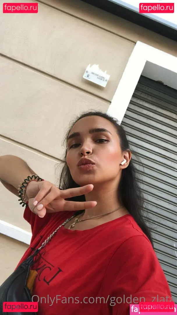 golden_zlata Onlyfans Photo Gallery 