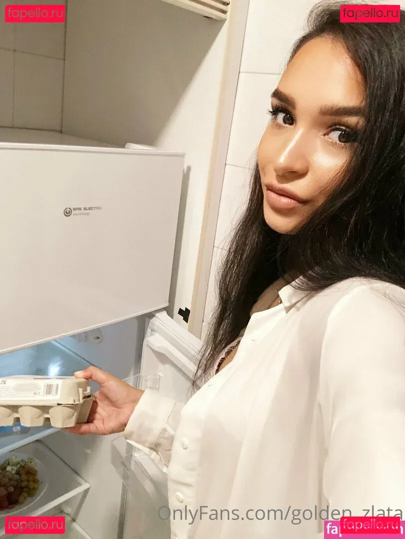 golden_zlata Onlyfans Photo Gallery 