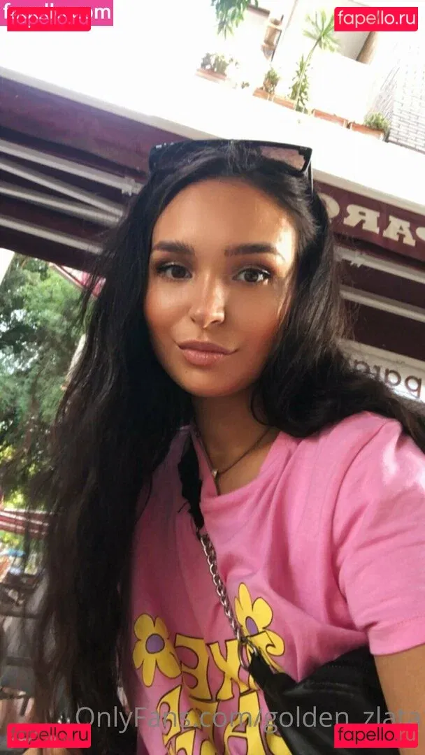 golden_zlata Onlyfans Photo Gallery 