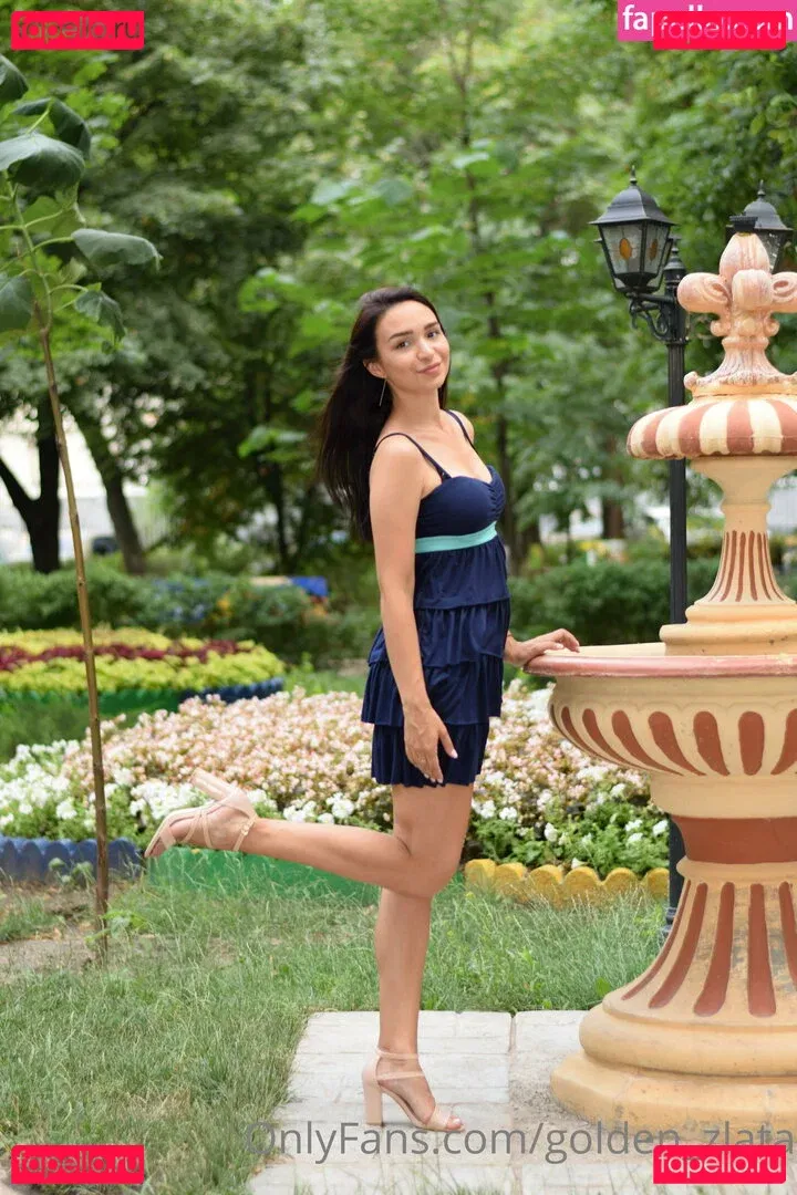 golden_zlata Onlyfans Photo Gallery 