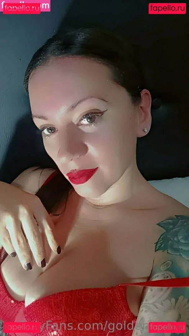 golden_zlata Onlyfans Photo Gallery 