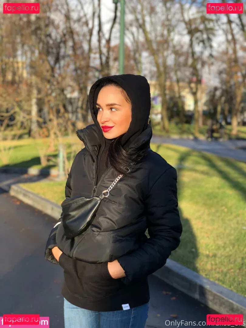 golden_zlata Onlyfans Photo Gallery 