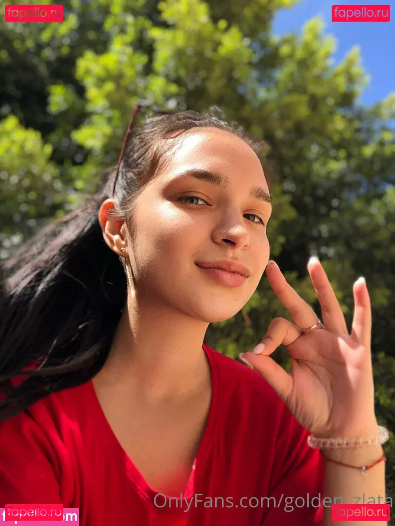 golden_zlata Onlyfans Photo Gallery 