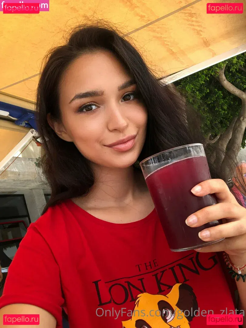 golden_zlata Onlyfans Photo Gallery 
