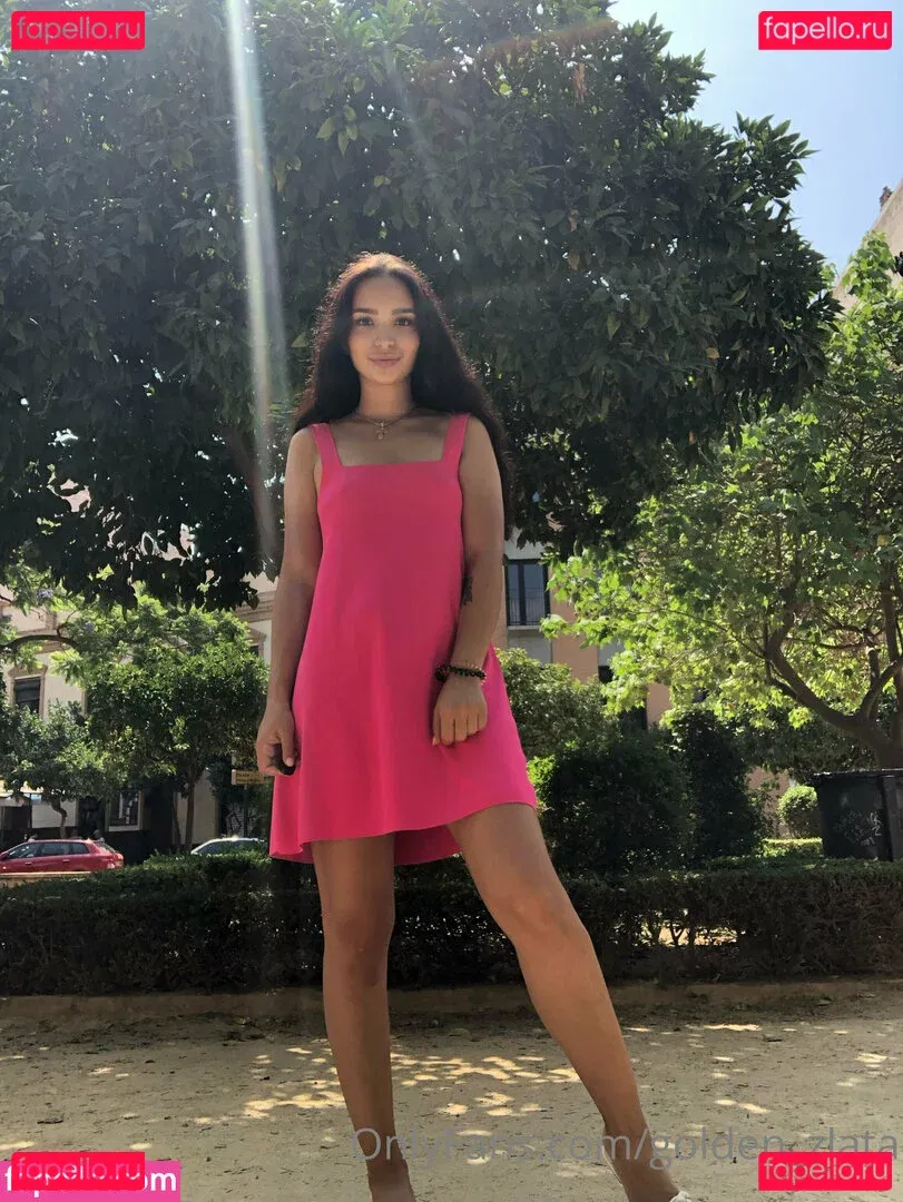 golden_zlata Onlyfans Photo Gallery 