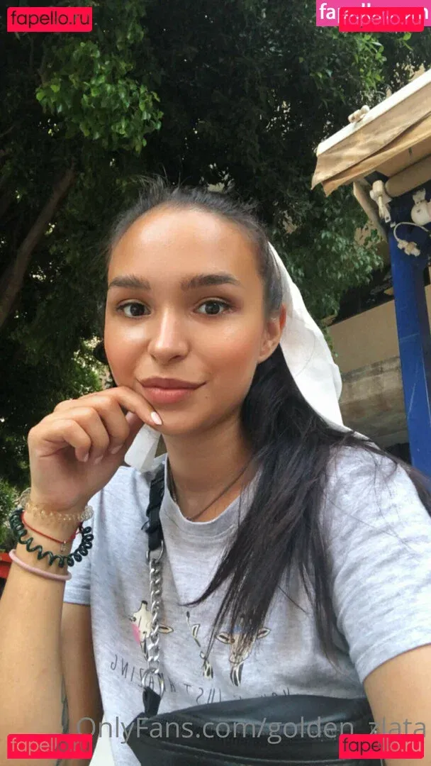 golden_zlata Onlyfans Photo Gallery 