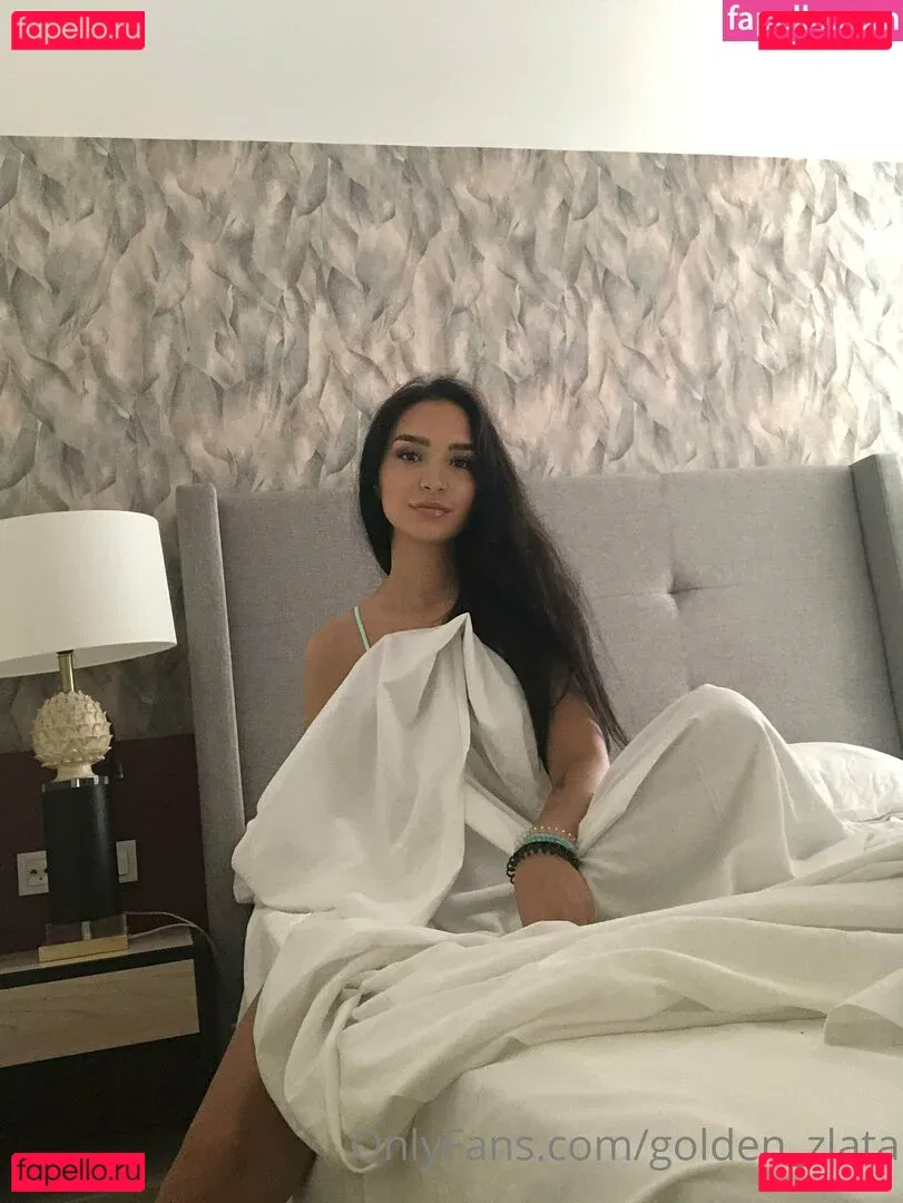 golden_zlata Onlyfans Photo Gallery 
