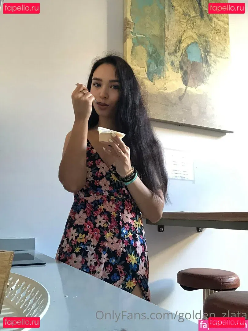golden_zlata Onlyfans Photo Gallery 