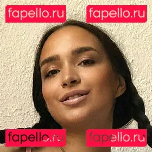 golden_zlata Onlyfans Photo Gallery 