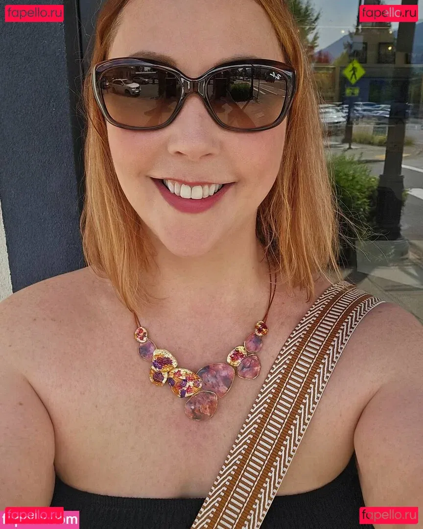 Ave Stone Onlyfans Photo Gallery 