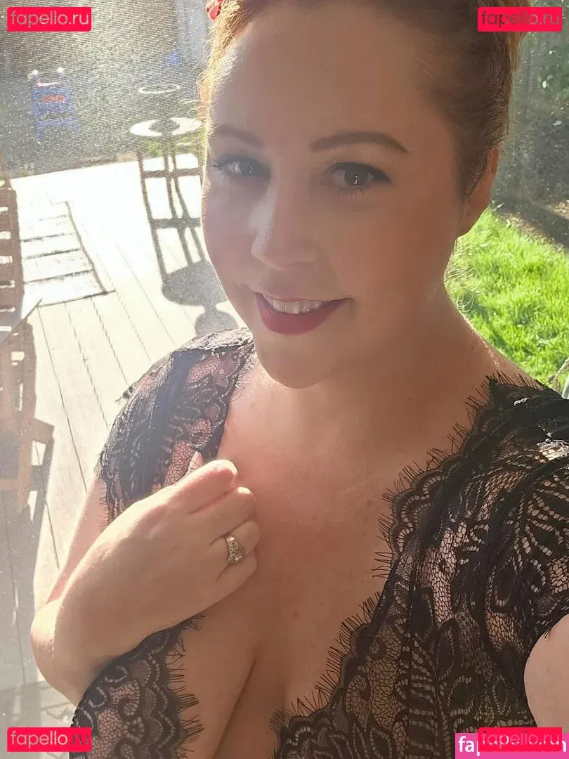 Ave Stone Onlyfans Photo Gallery 