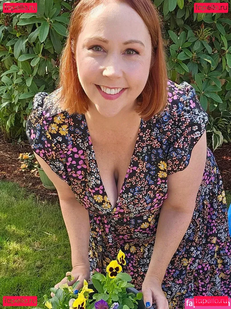 Ave Stone Onlyfans Photo Gallery 